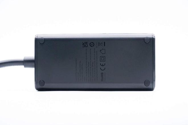 配备2C1A快充接口麦多多四合一70W氮化镓快充插座拆解(图8)
