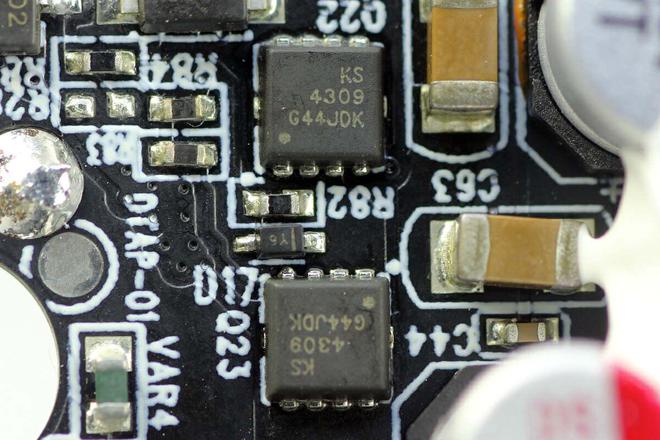 支持PD31140W双向快充斯莫格VB212迷你V口电池拆解(图21)