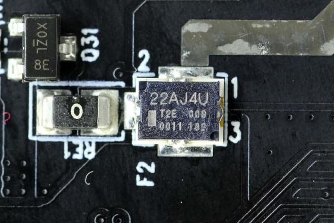 支持PD31140W双向快充斯莫格VB212迷你V口电池拆解(图13)