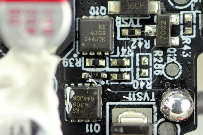 支持PD31140W双向快充斯莫格VB212迷你V口电池拆解(图20)