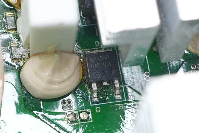大厂器件日系电容用料线A整流模块拆解(图32)