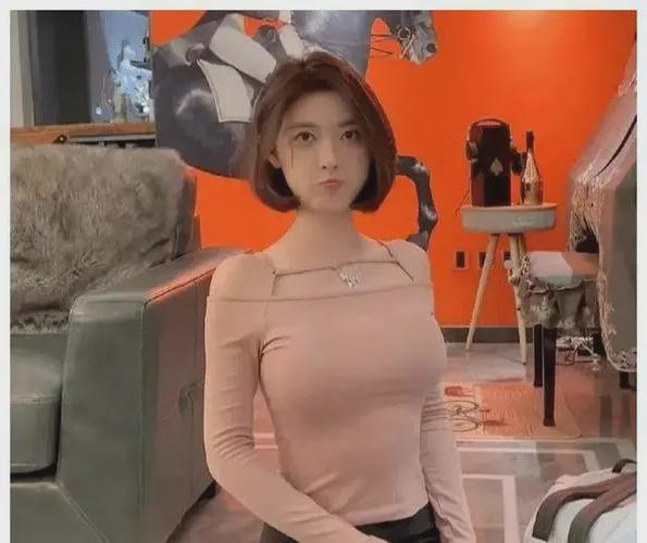 “千万级性感博主”聂小雨：我不要我觉得我要粉丝觉得