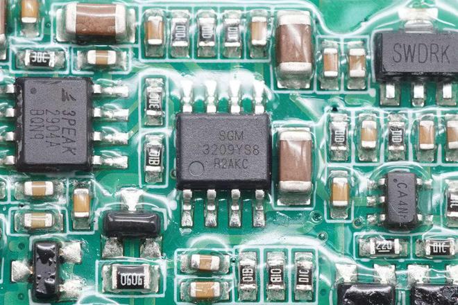 问界新能源汽车充电枪做工用料如何？拆解一款2860W的看看(图11)