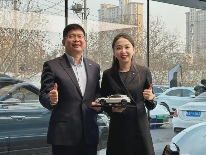 保时捷女销冠再卖170台车连续两年成冠军！否认经常陪客户吃饭(图10)