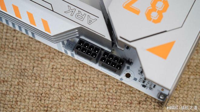 全电竞配置助力9950X3D飞七彩虹CVNX870方舟体验分享(图6)