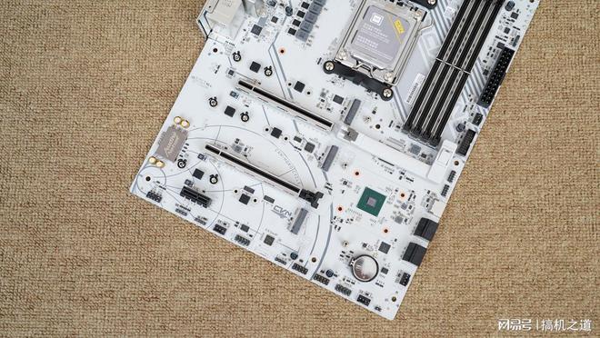 全电竞配置助力9950X3D飞七彩虹CVNX870方舟体验分享(图11)