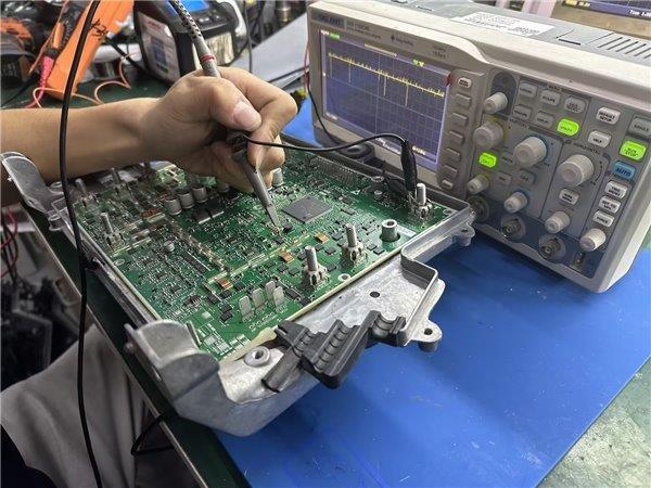 跨界“打劫”：IT维修服务商碾压式进入电动汽车维修赛道(图2)