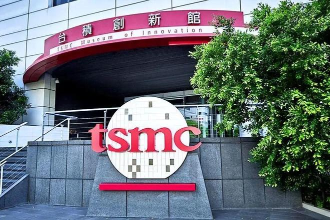 央视首次向全世界展示最先进光刻机！(图7)