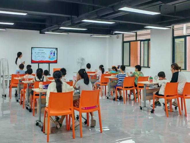 【党建领航(152)】共举办暑期班121期！党群服务中心承包了孩子们的缤纷暑期