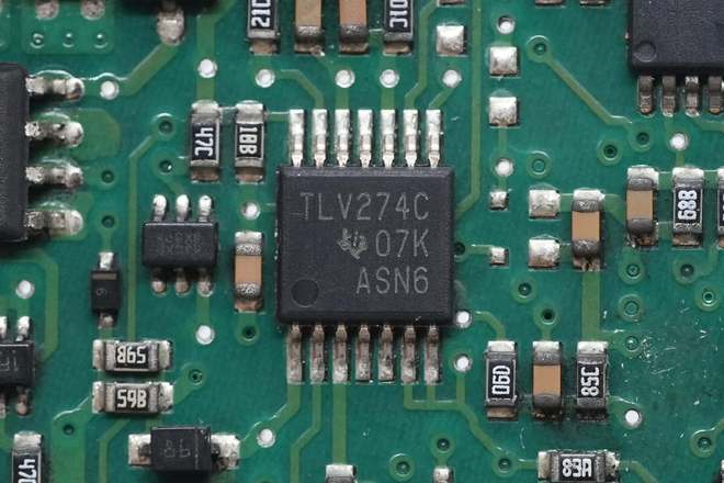 PFC+正激架构设计艾默生1725W开关电源模块拆解(图11)