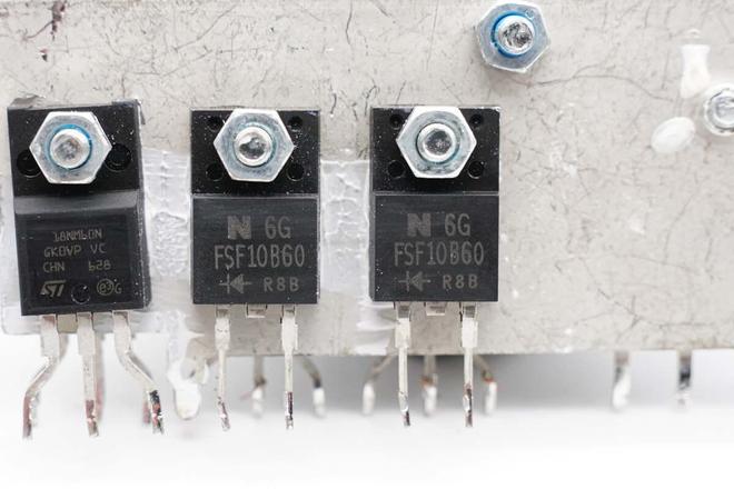 交错PFC+LLC架构设计台达400W开关电源拆解(图7)