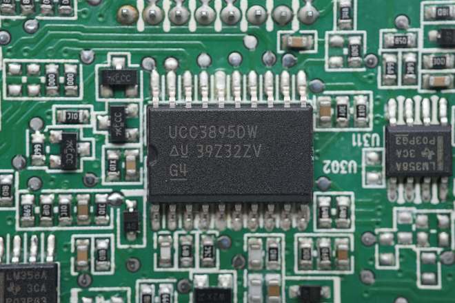 PFC+移相全桥架构设计超微720W服务器冗余电源拆解(图13)