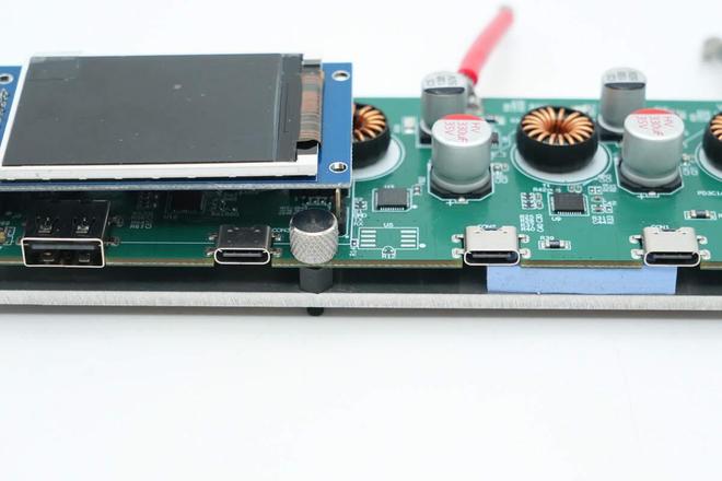 广芯微PD313C1A480W数显快充方案解析(图3)