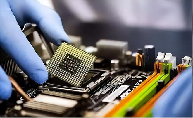 8120亿市值飙升！美国攻克芯片难题中国芯片产业如何破局追赶？(图4)