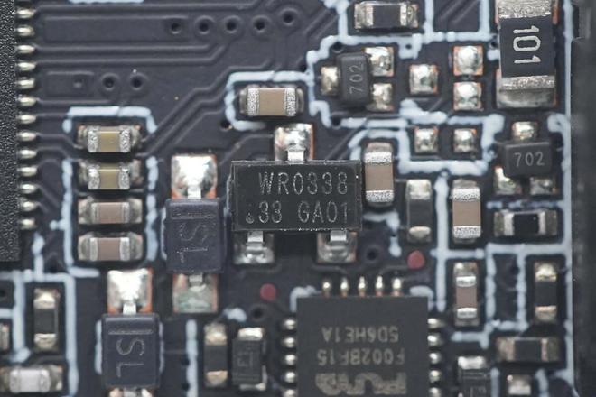 你的下一款充电器甚至化身硬盘盒！玲珑坞67W多合一快充拆解(图16)