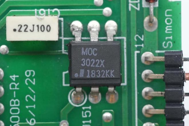 内置全日系电解电容明纬1500W开关电源模块拆解(图9)