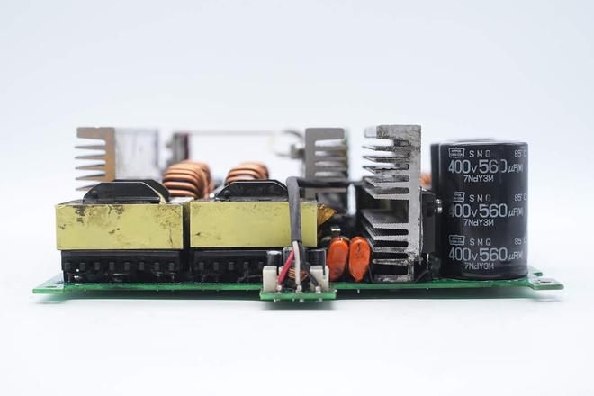 内置全日系电解电容明纬1500W开关电源模块拆解(图7)
