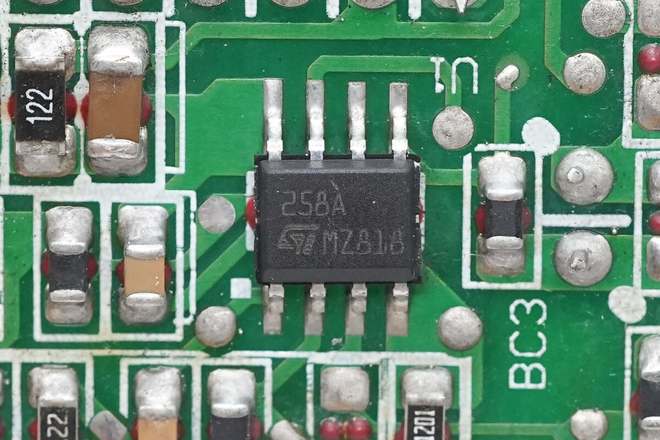 内置全日系电解电容明纬1500W开关电源模块拆解(图10)