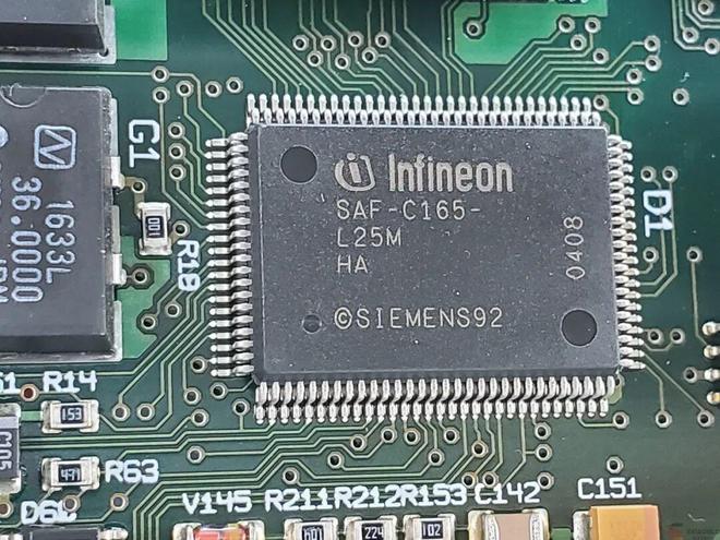 拆解“上帝的左手”西门子ET200M:看上帝如何使用芯片控制其他设备(图9)