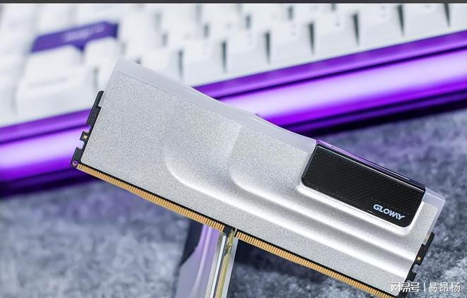 AI引爆存储超级周期芯片价格月涨超100%全产业链被迫洗牌(图3)