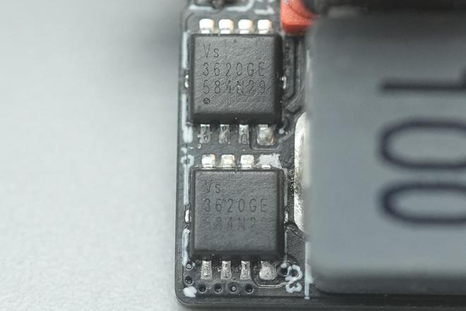 三口均支持65WPD和小米67W快充小米新款67W三口氮化镓快充拆解(图6)