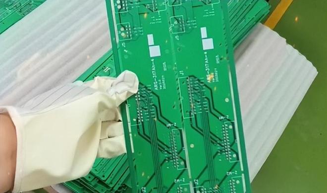 电路板多pin引脚自动焊锡机：密集连接时代的精密焊接解决方案(图9)