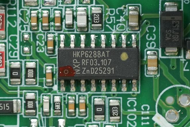 应用碳化硅器件航嘉2000W全模组PC电源拆解(图9)