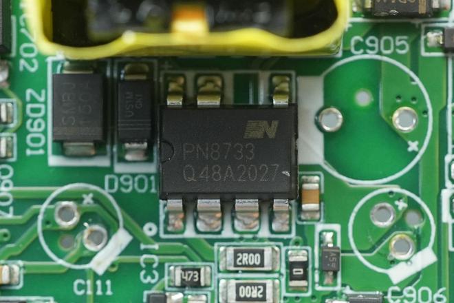 应用碳化硅器件航嘉2000W全模组PC电源拆解(图15)