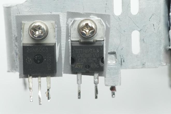 PFC+LLC架构设计软银ALDEBARAN机器人锂离子电池充电器拆解(图3)