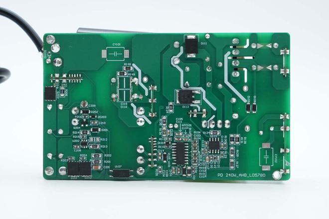 支持PD31240W快充输出通嘉全套AHB快充方案解析(图3)