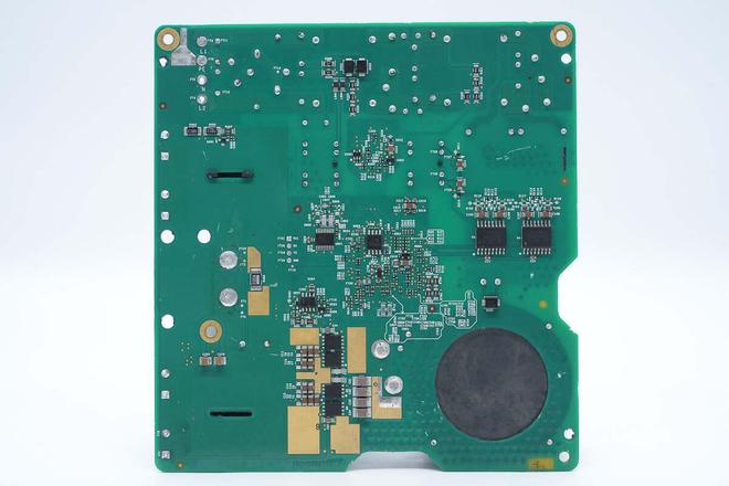 支持60片光伏组件ENPHASEENERGYS280光伏并网微型逆变器拆解(图3)
