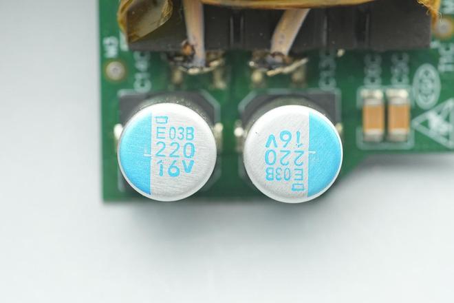 碳化硅方案设计长城3000W铂金牌服务器电源拆解(图21)