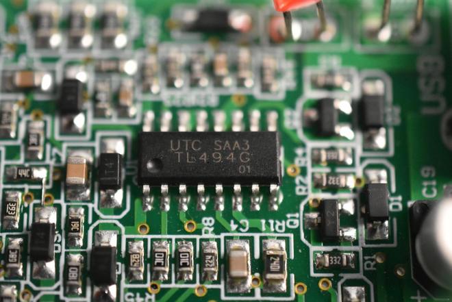 拆解大功率逆变器!内部电路结构长啥样？(图17)