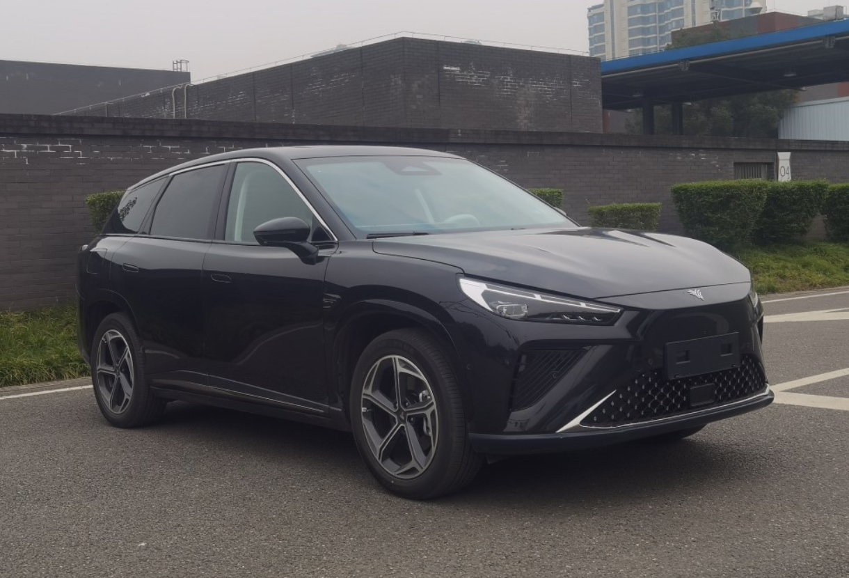 宁德时代神行电池长寿命L系列首发落地哪吒L汽车(图4)