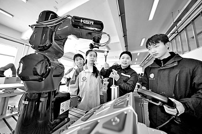 匠心筑梦技能报国——2025年职业教育活动周精彩纷呈(图2)